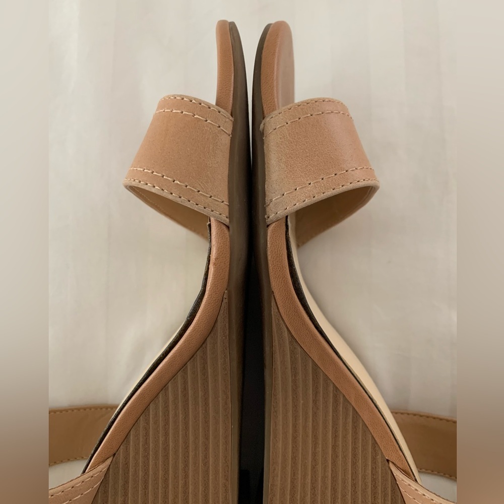 *Donated*Or FREE! Jessica Simpson Cristabel Wedge Sandal - Picture 5 of 13
